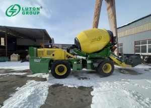 Self loading concrete mixer with low price
