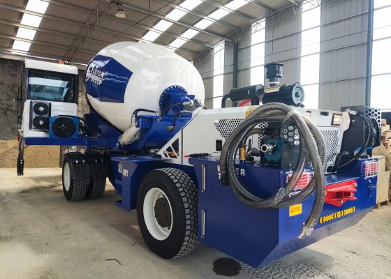 3.5m³self loading mixer truck