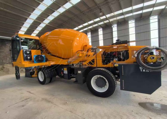 self loadig mixer truck LT4.0 to the UAE