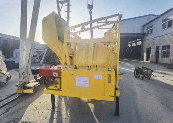 concrete mixer of LUTON GROUP