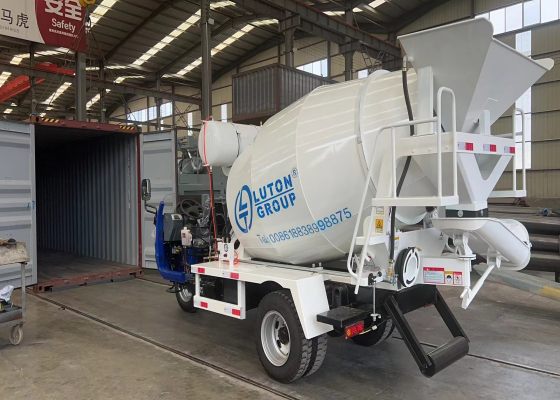 three wheeled tanker truck to Burundi three wheeled tanker truck to Burundi