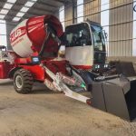 Self Loading Concrete Mixer for Compact Powerhouse in Kenya LT-1.8 self loading mixer truck to Ghana